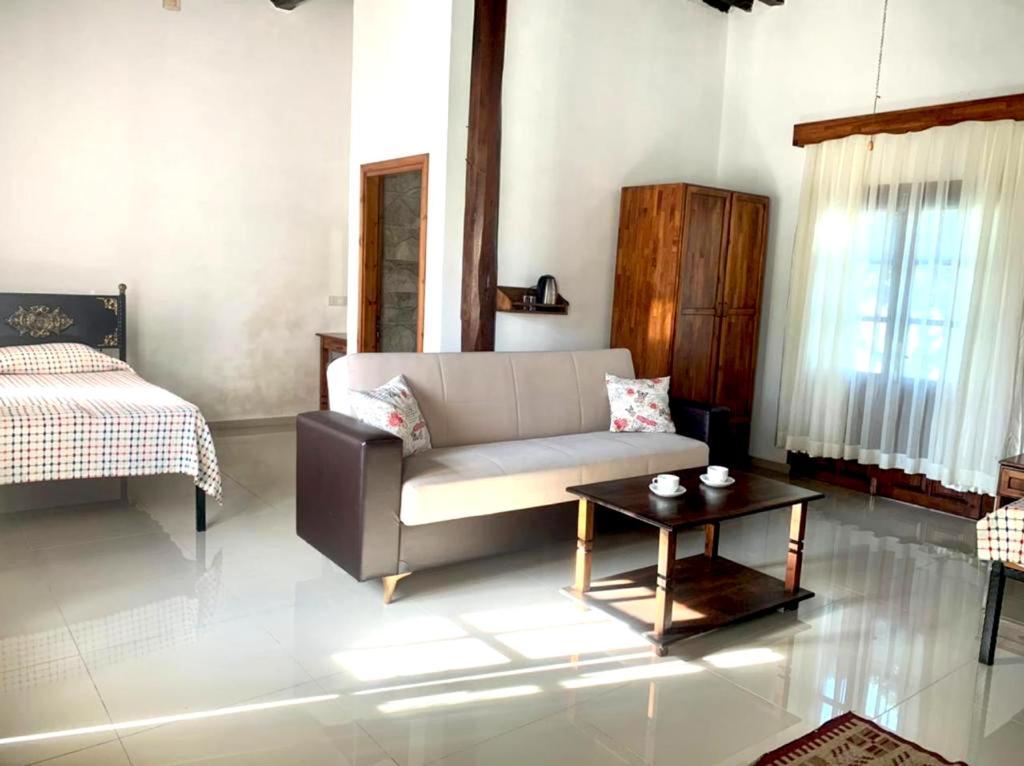 Villa Lembos Hotel Karpaz Rizokarpaso Екстериор снимка